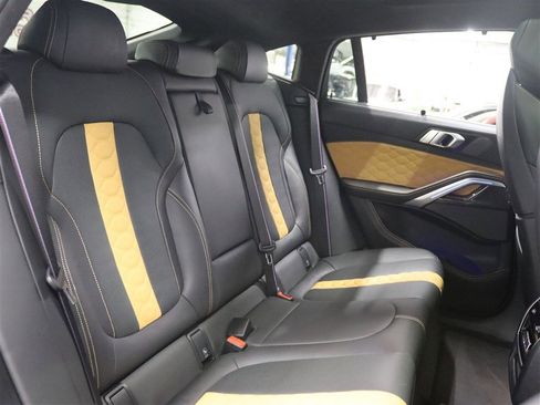 Used 2022 BMW X6 M w/ Competition Package image 18