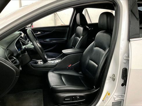 Used 2017 Chevrolet Malibu Hybrid w/ Leather Package image 25