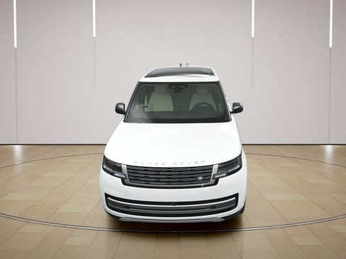Used 2025 Land Rover Range Rover Long Wheelbase SE AWD/4WD image 37