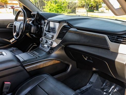Used 2018 GMC Yukon Denali RWD image 14