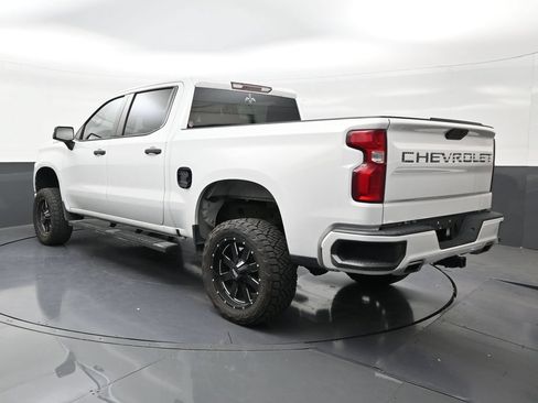Used 2020 Chevrolet Silverado 1500 Custom w/ Custom Value Package RWD image 3