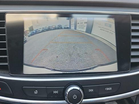Used 2018 Buick LaCrosse Essence FWD image 28