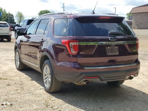 Used 2018 Ford Explorer XLT w/ Equipment Group 202A AWD/4WD image 3