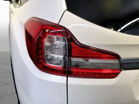 Used 2019 Subaru Ascent Limited AWD/4WD image 28