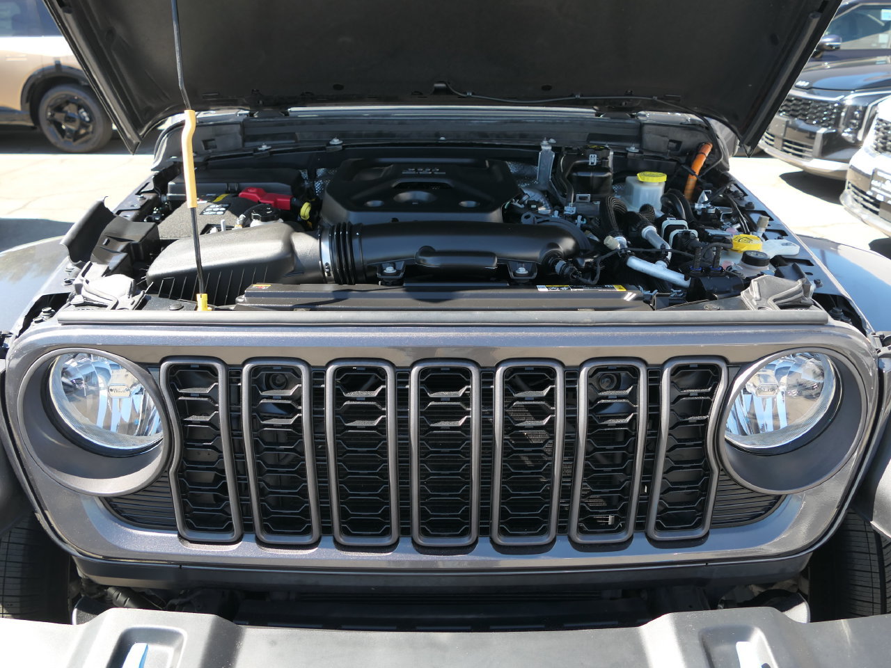 Used 2024 Jeep Wrangler Unlimited AWD/4WD image 29