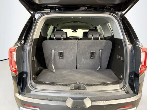 Used 2022 GMC Acadia SLE FWD image 24