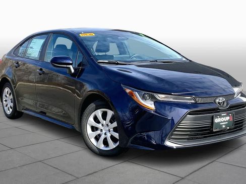 New 2026 Toyota Corolla LE image 2