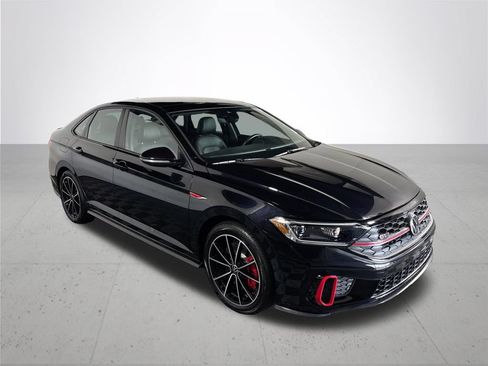 Certified 2023 Volkswagen Jetta GLI Autobahn w/ GLI Black Package FWD image 4