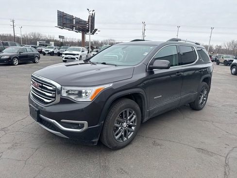Used 2017 GMC Acadia SLT image 4