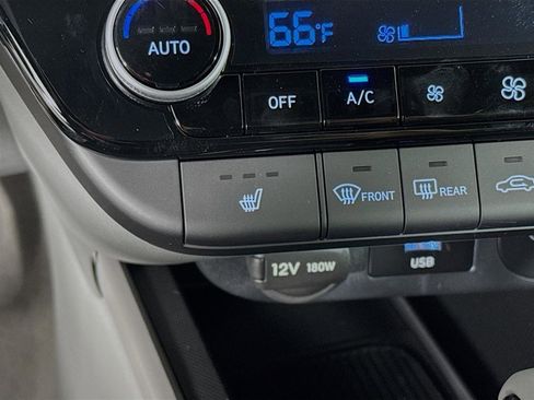 New 2026 Hyundai Elantra SEL Sport FWD image 21