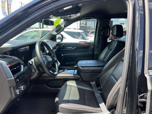 Certified 2025 GMC Yukon XL Denali AWD/4WD image 17