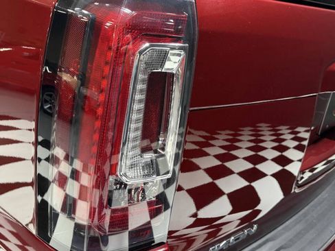 Used 2018 GMC Yukon SLE w/ HD Trailering Package image 80