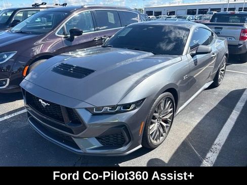 Used 2025 Ford Mustang GT Premium RWD image 3