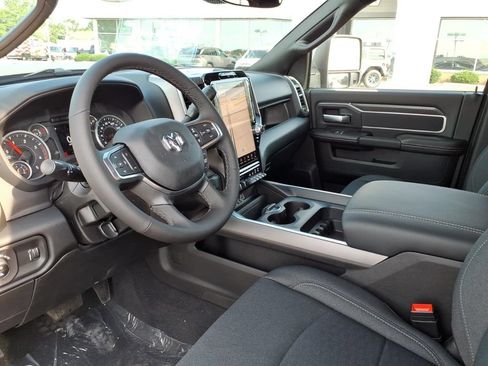 New 2027 RAM 3500 Big Horn AWD/4WD image 9