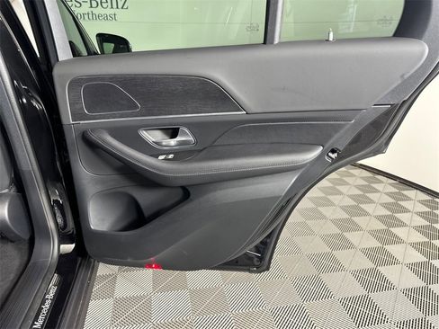Certified 2025 Mercedes-Benz GLE 450 GLE 450 image 18