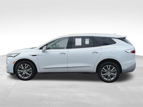Used 2023 Buick Enclave Essence w/ Experience Buick Package AWD/4WD image 6