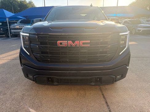 Used 2023 GMC Sierra 1500 Elevation AWD/4WD image 2