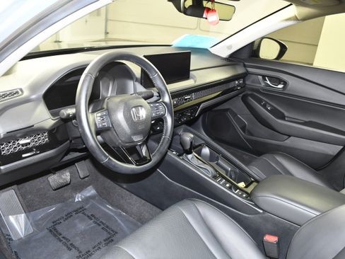 Used 2025 Honda Accord EX-L image 2