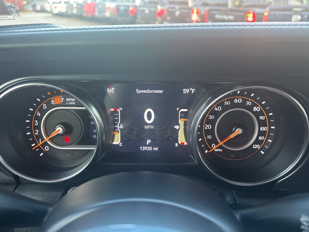 Used 2023 Jeep Wrangler Unlimited Sahara AWD/4WD image 57