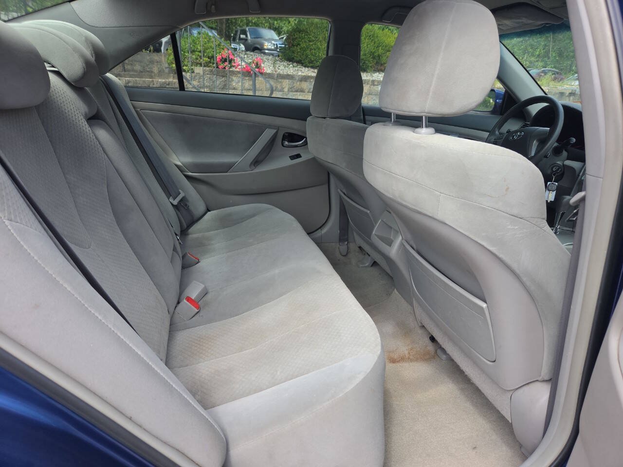 Used 2009 Toyota Camry LE FWD image 19