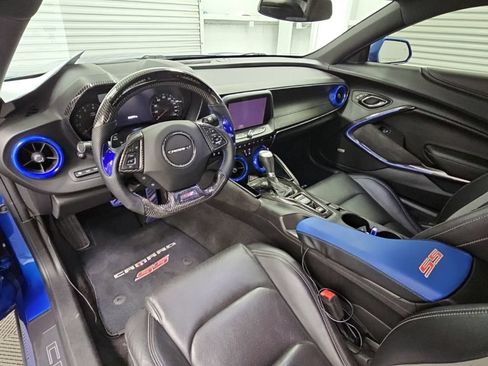 Used 2016 Chevrolet Camaro SS RWD image 13