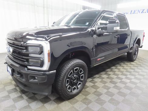 Used 2025 Ford F250 Platinum image 6