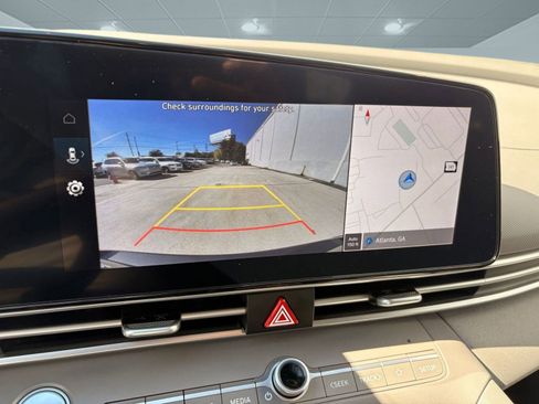 Used 2023 Hyundai Elantra SEL w/ Convenience Package image 29