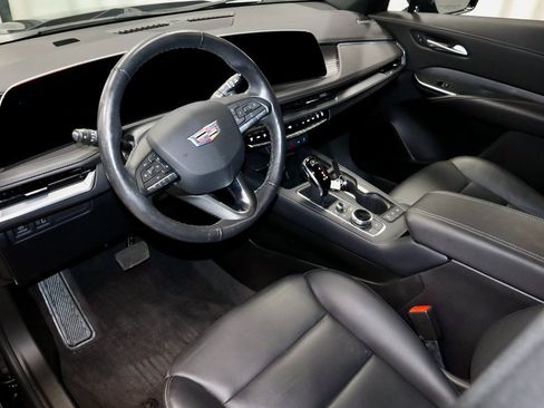 Used 2025 Cadillac XT4 Premium Luxury w/ Cold Weather Package image 25