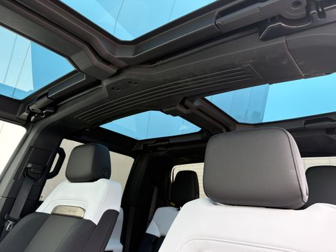 Used 2024 GMC Hummer EV 2X w/ Extreme Off-Road Package AWD/4WD image 13