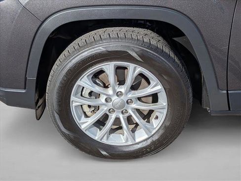 Used 2022 Jeep Cherokee Latitude Lux image 9