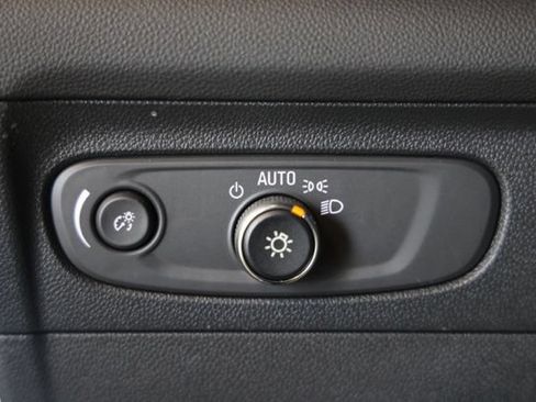 Used 2023 Buick Envision Essence w/ Sport Touring Package AWD/4WD image 23