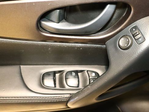 Used 2020 Nissan Rogue Sport S w/ Appearance Package image 37