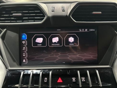 Used 2019 Lamborghini Urus AWD/4WD image 72