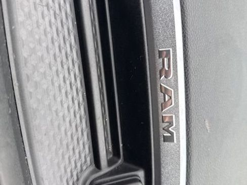 Used 2019 RAM 1500 Laramie AWD/4WD image 33