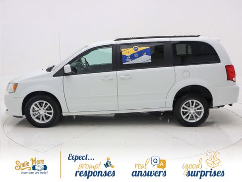 Used 2016 Dodge Grand Caravan SXT w/ UConnect Hands-Free Group image 8