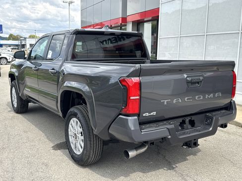 New 2025 Toyota Tacoma SR5 AWD/4WD image 5