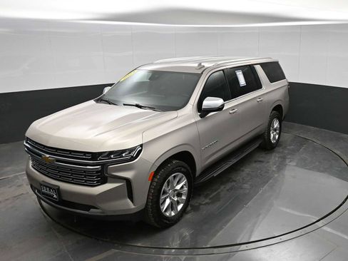 Used 2024 Chevrolet Suburban Premier image 26