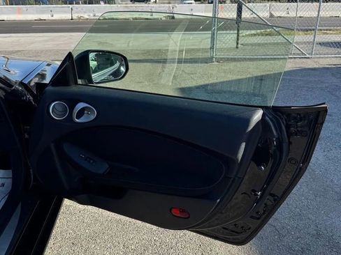 Used 2013 Nissan 370Z Coupe RWD image 19