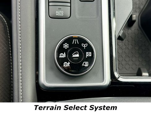 New 2026 Nissan Pathfinder SL AWD/4WD image 11