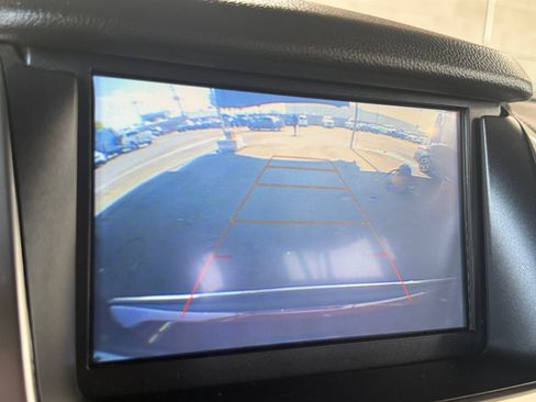 Used 2019 Chevrolet Tahoe Premier w/ Premier Plus Edition AWD/4WD image 21