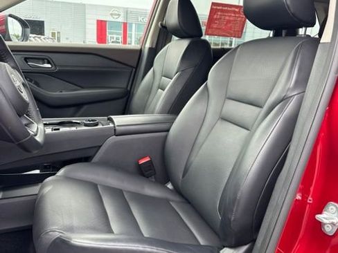 Certified 2023 Nissan Rogue SV w/ SV Premium B Package AWD/4WD image 8