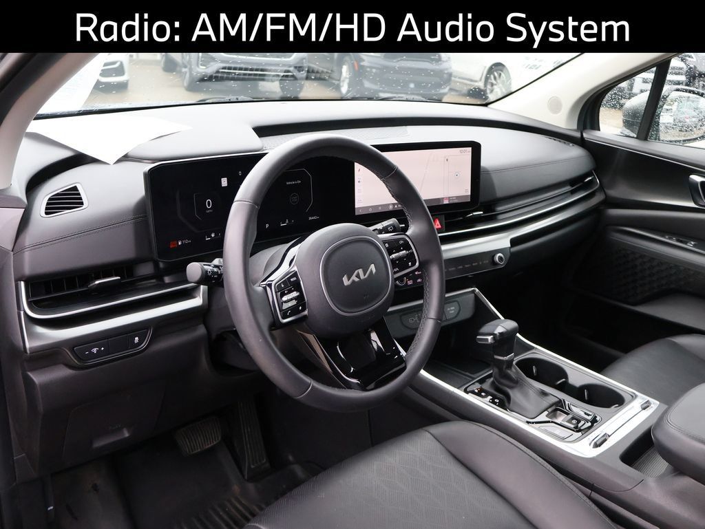Used 2025 Kia Carnival SX FWD image 5