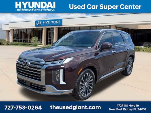 Used 2023 Hyundai Palisade Calligraphy FWD image 1