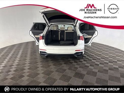 Used 2021 Audi Q3 2.0T Premium w/ Convenience Package AWD/4WD image 15
