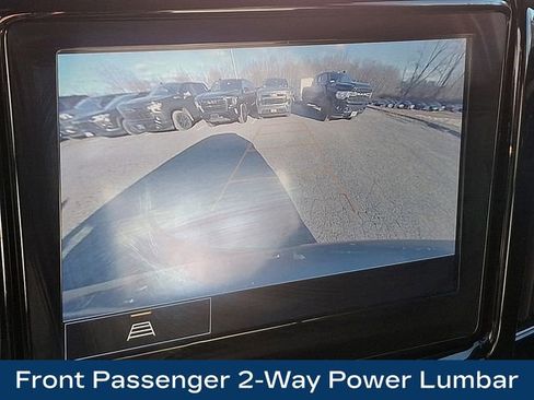 Used 2023 Chevrolet Traverse LT image 22