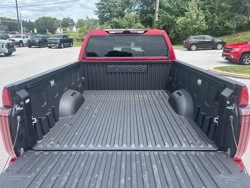 Used 2025 Toyota Tundra Platinum AWD/4WD image 9