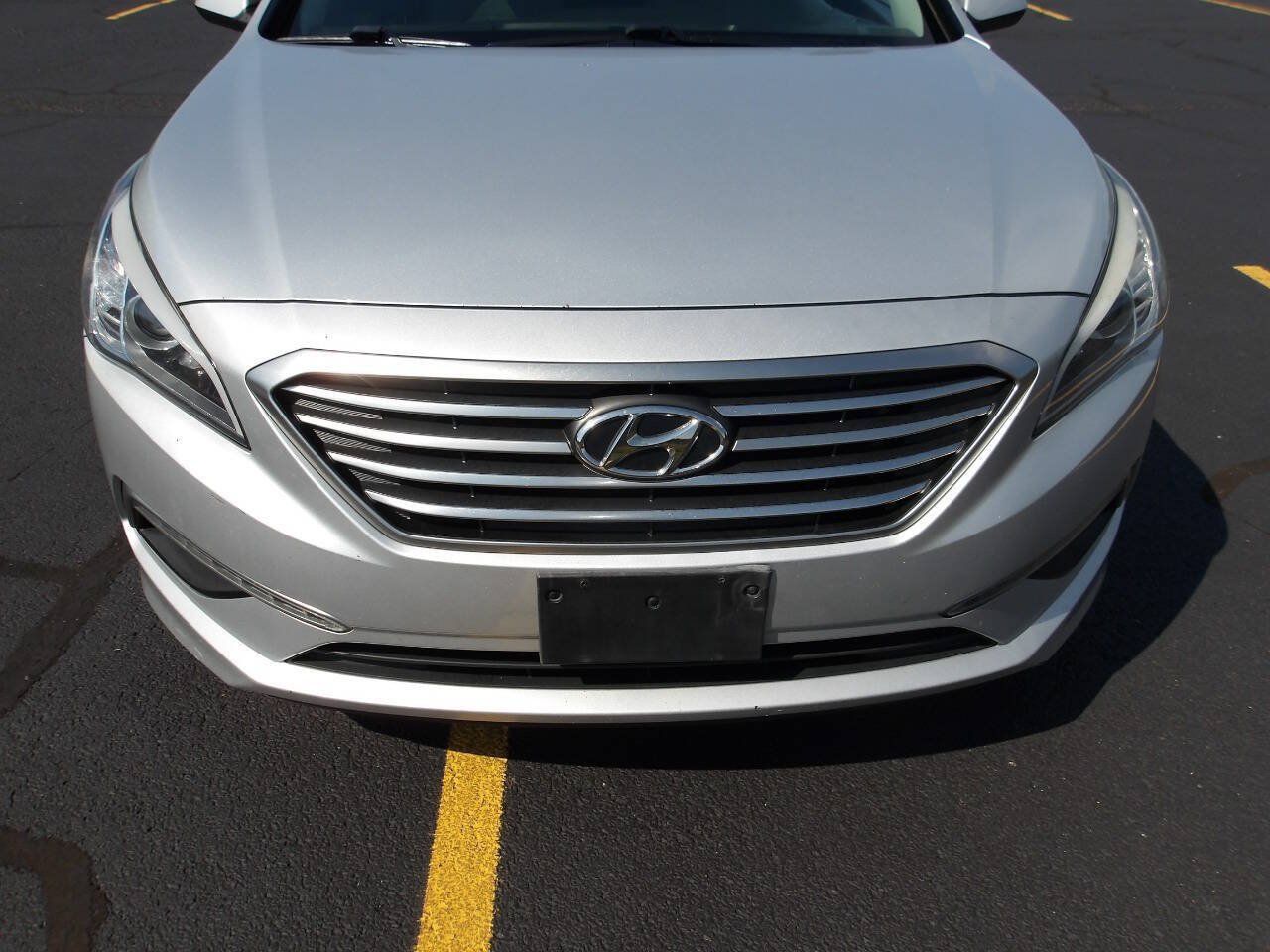 Used 2015 Hyundai Sonata SE w/ Option Group 02 FWD image 30