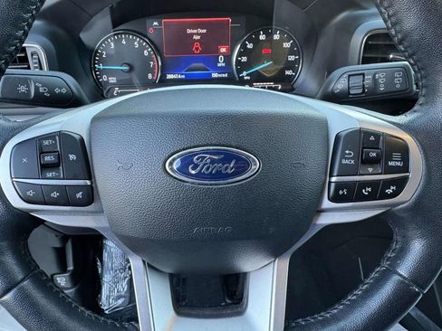 Certified 2022 Ford Explorer XLT w/ Equipment Group 202A image 11