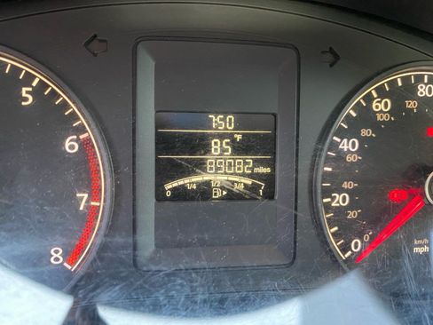 Used 2011 Volkswagen Jetta SEL FWD image 11