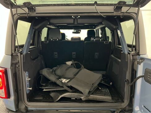 Used 2023 Ford Bronco Black Diamond image 12